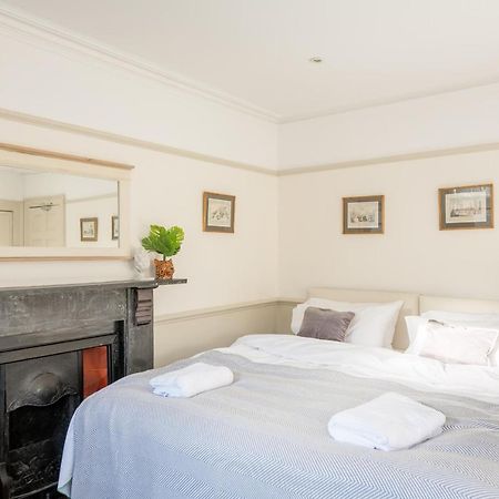 City Centre Stunning House-Roman Baths - 3Min Walk - 4 Bedrooms Extérieur photo