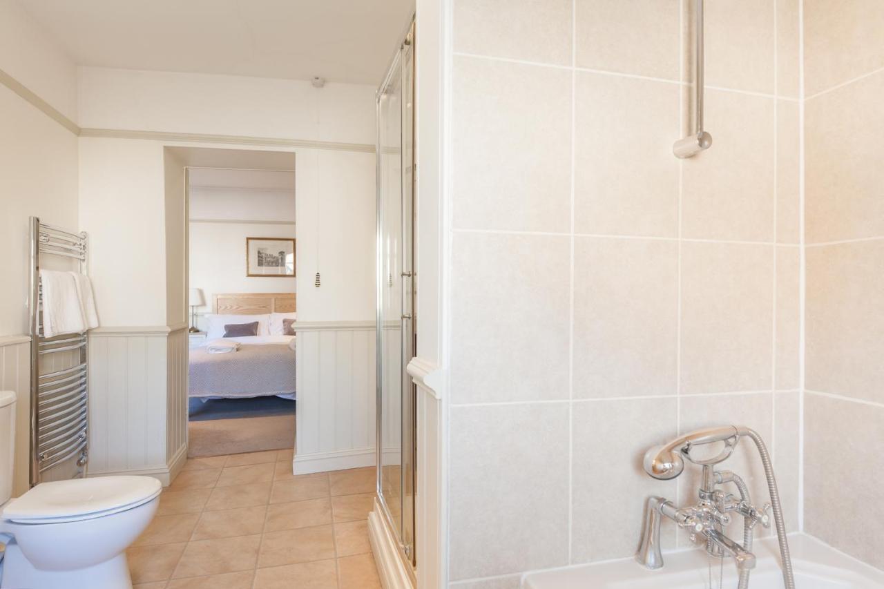 City Centre Stunning House-Roman Baths - 3Min Walk - 4 Bedrooms Extérieur photo